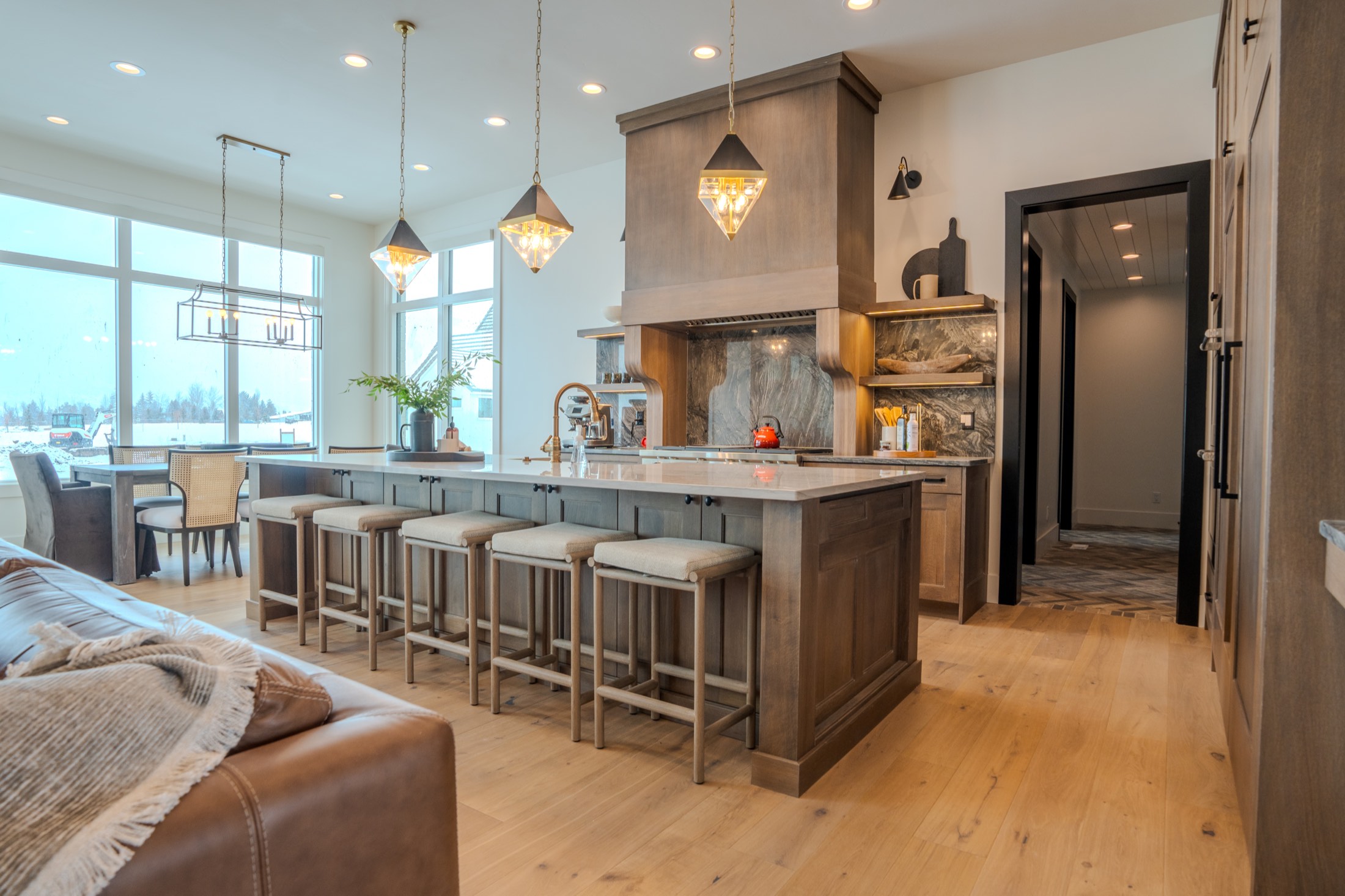 Kitchen toward the range wall