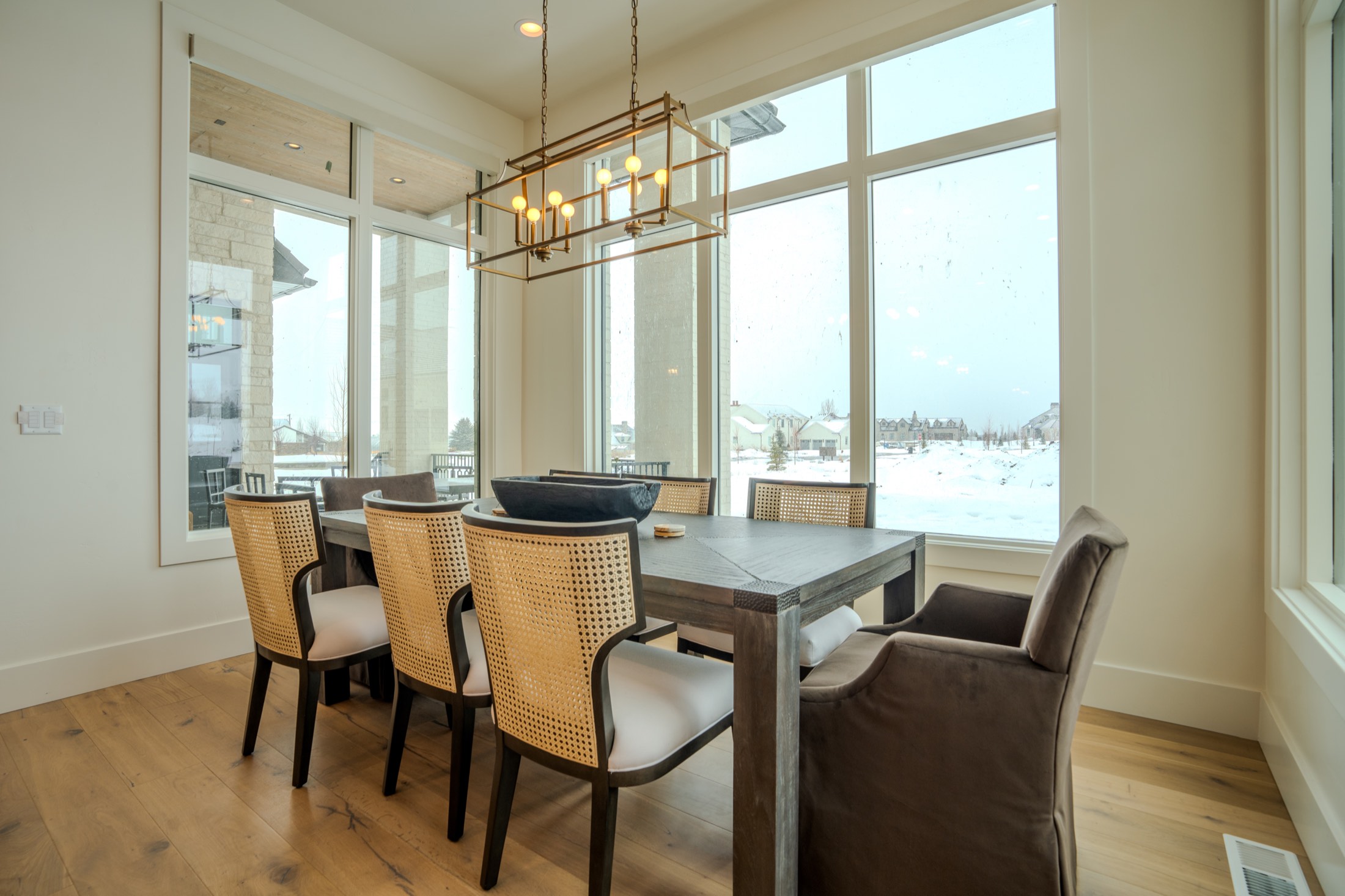 Dining with valley light