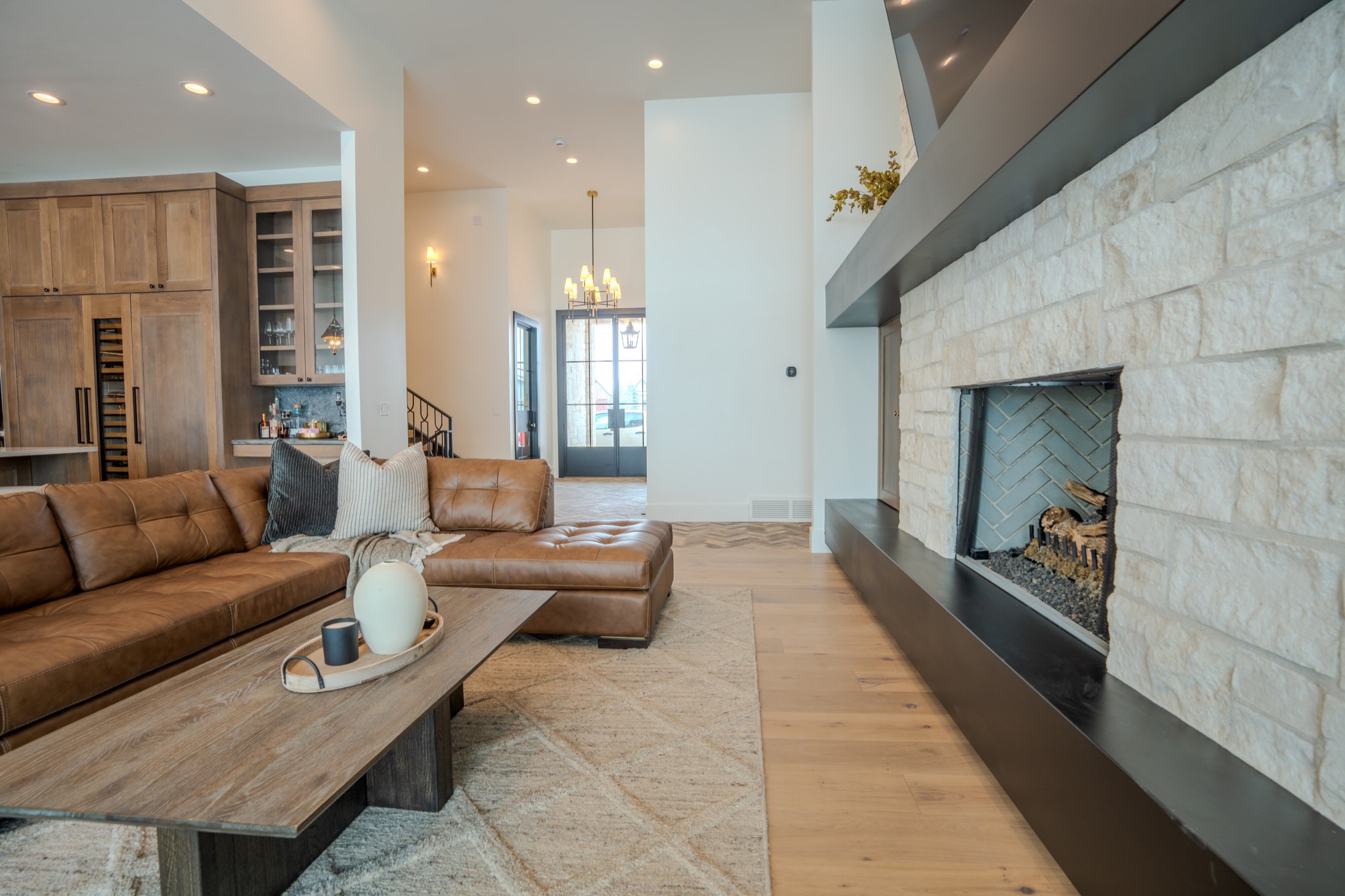 Family room and bar