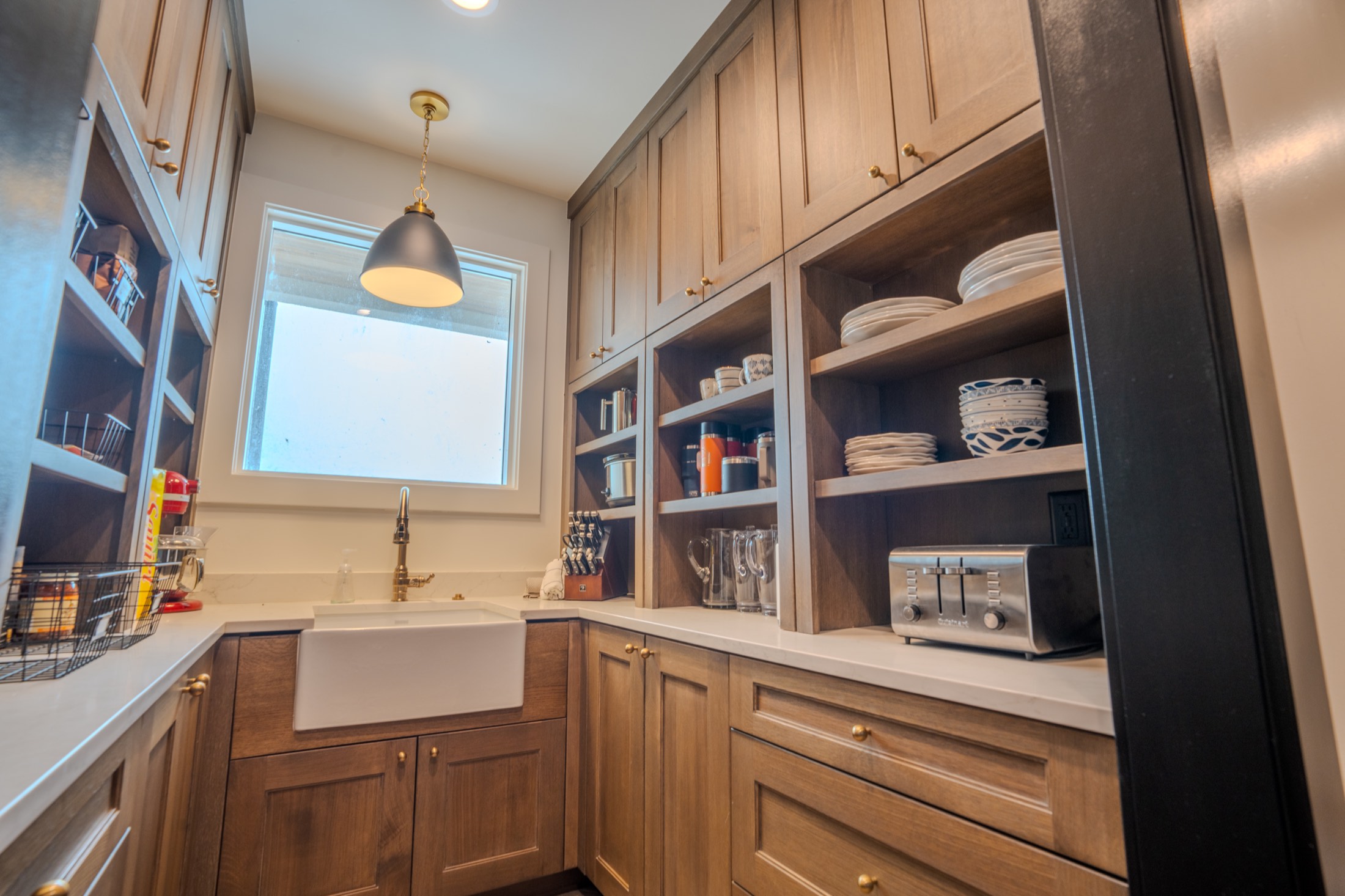 Butler's pantry millwork