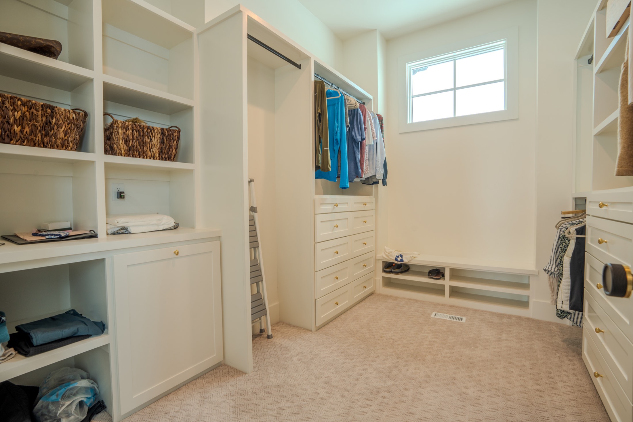 Primary bath vanity detail